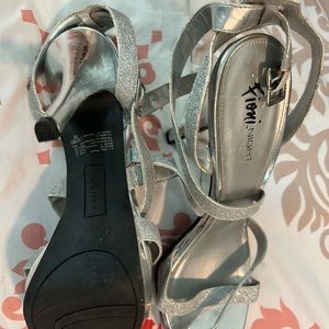 Fiona silver 5 & a half inch stilleto.